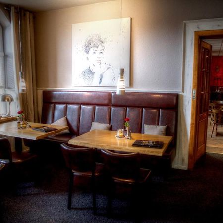 Restaurant Und Pension Zur Nassen Ecke Wittenbeck Exterior photo